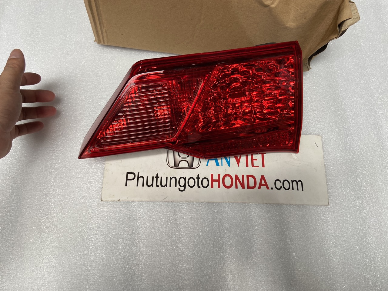 Đèn hậu miếng trong trên cốp xe Honda City Phiên bản Nhật - Thanh Lý