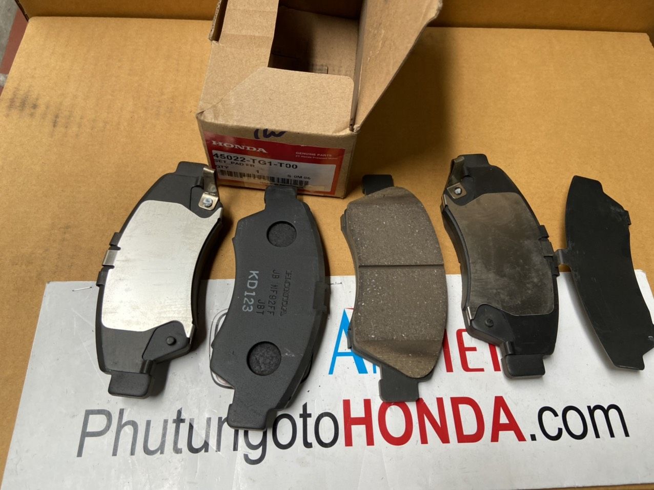 Bố thắng trước, Má phanh trước dùng cho xe BRIO 45022-TG1-T00 45022TG1T00