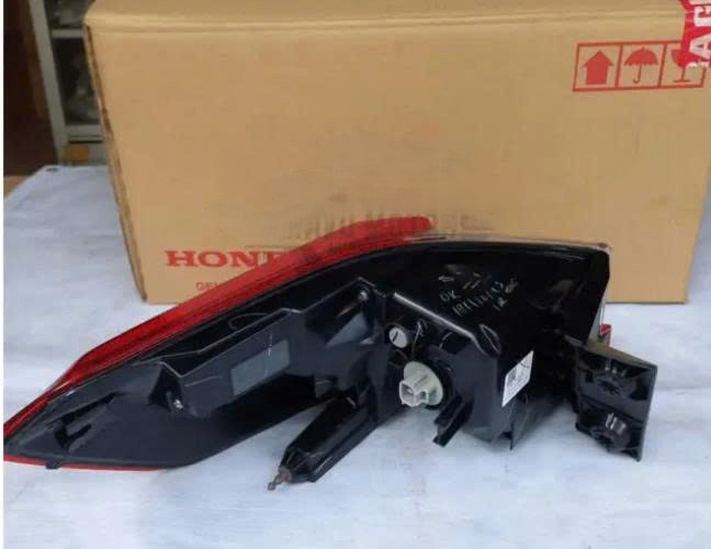 Đèn hậu miếng ngoài sử dụng cho xe BRV 2024-2026