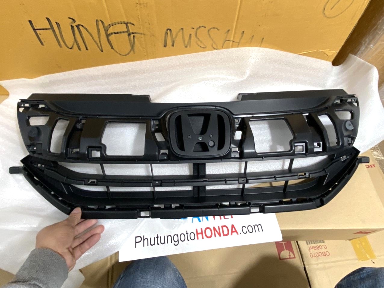 Mặt ca lăng sử dụng cho xe HRV - hàng nhập khẩu chính ngạch