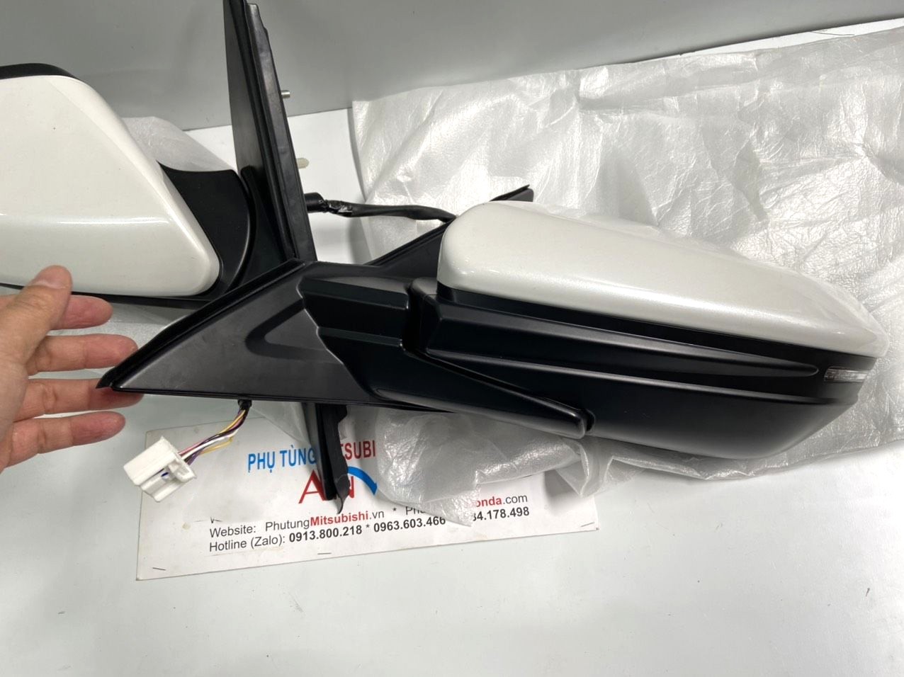 Gương chiếu hậu sử dụng cho xe CIVIC 2016-2021