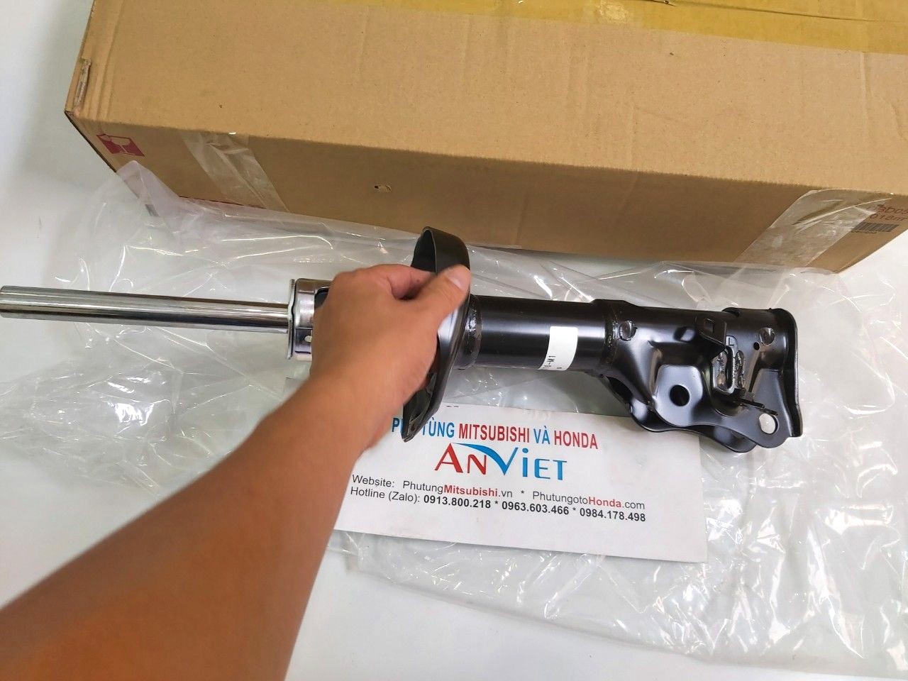Phuộc trước, Giảm xóc trước sử dụng cho xe CIVIC 2006-2011 - hàng nhập khẩu chính ngạch