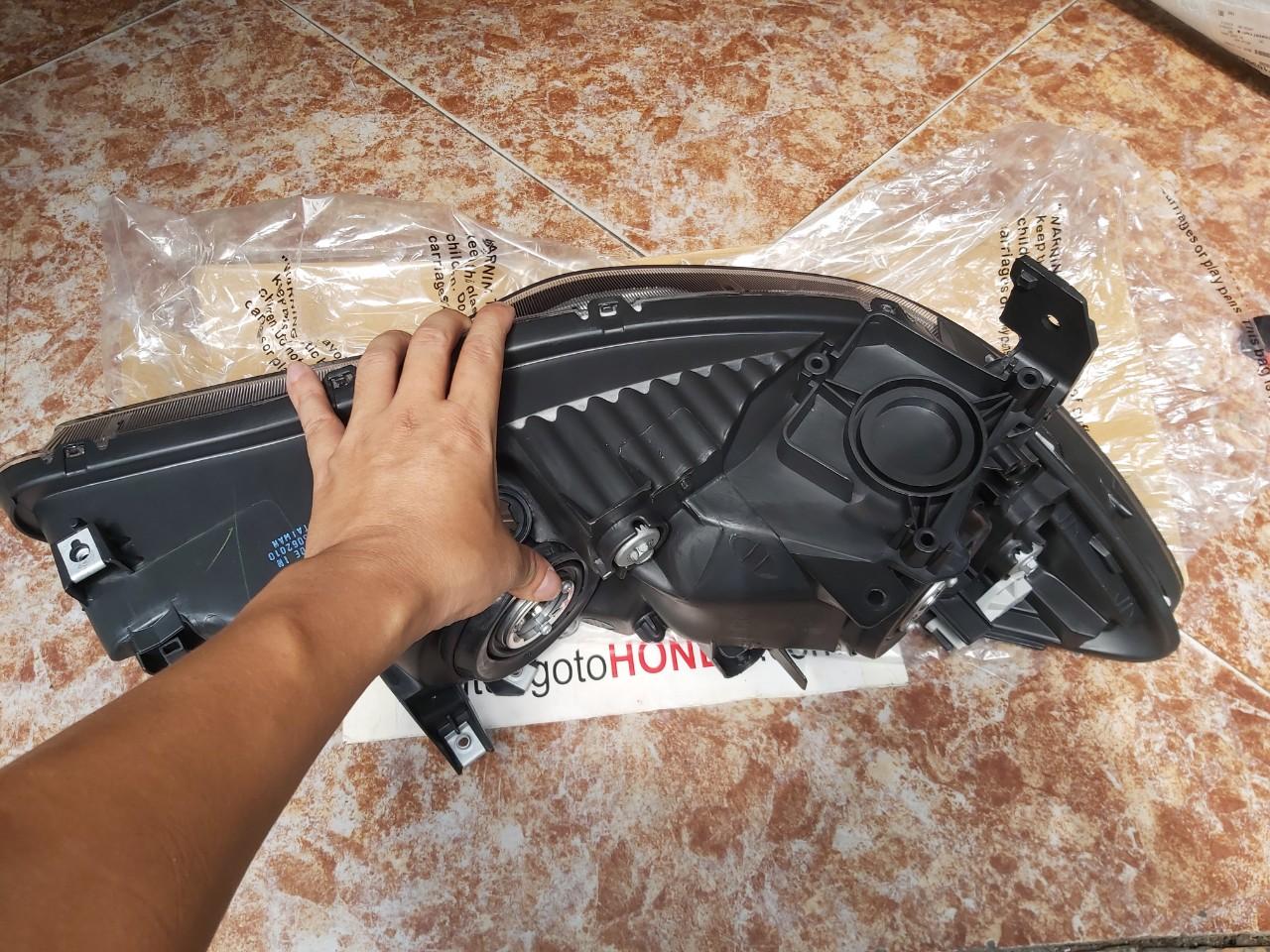 Vỏ Đèn pha sử dụng xe CIVIC 2006-2008 - hàng nhập khẩu chính ngạch