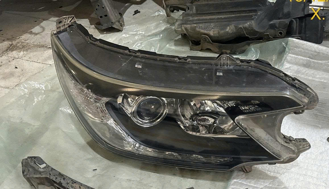 Vỏ Đ&egrave;n Pha sử dụng cho xe CRV 2.0 2.4 2013 - 2015