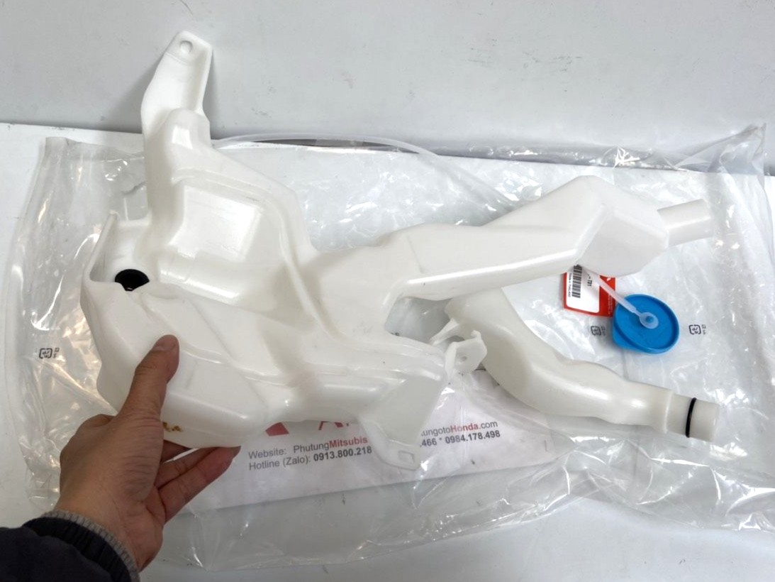 Bình nước rửa kính sử dụng cho xe CRV 2018 - hàng nhập khẩu chính ngạch