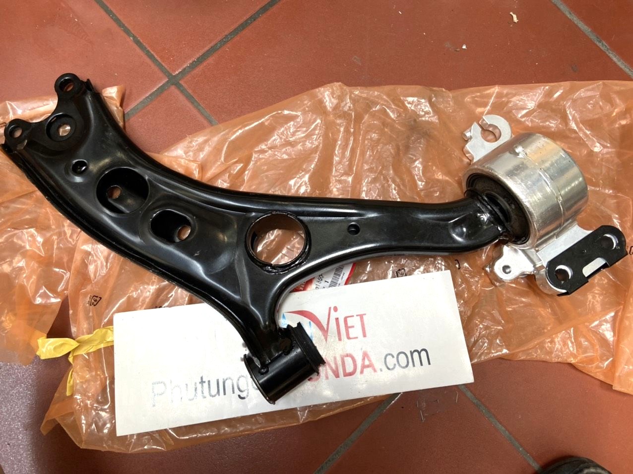 Càng A sử dụng cho CRV 2018-2022 - hàng nhập khẩu chính ngạch 51360-TMJ-T01 51360TMJT01