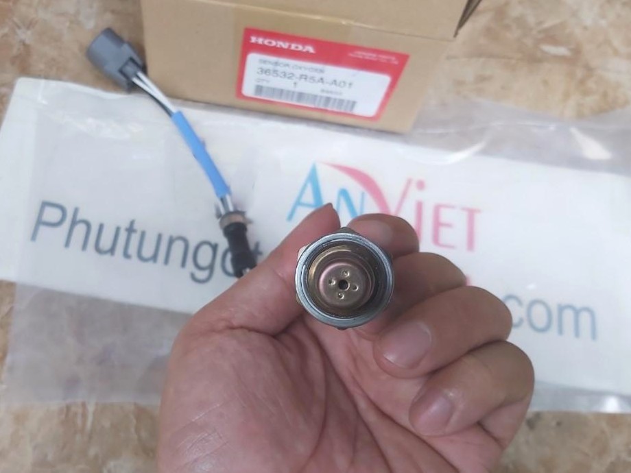 Cảm biến oxy sử dụng cho xe CRV - hàng nhập khẩu chính ngạch