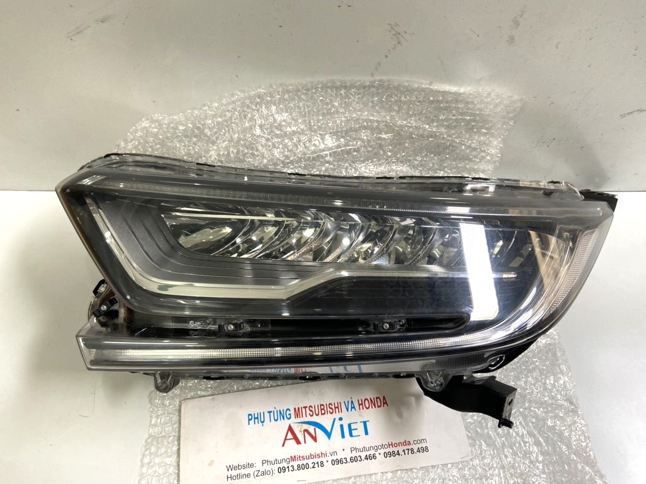 Vỏ Đèn pha sử dụng cho xe CRV 2018-2021 bản led - hàng nhập khẩu chính ngạch