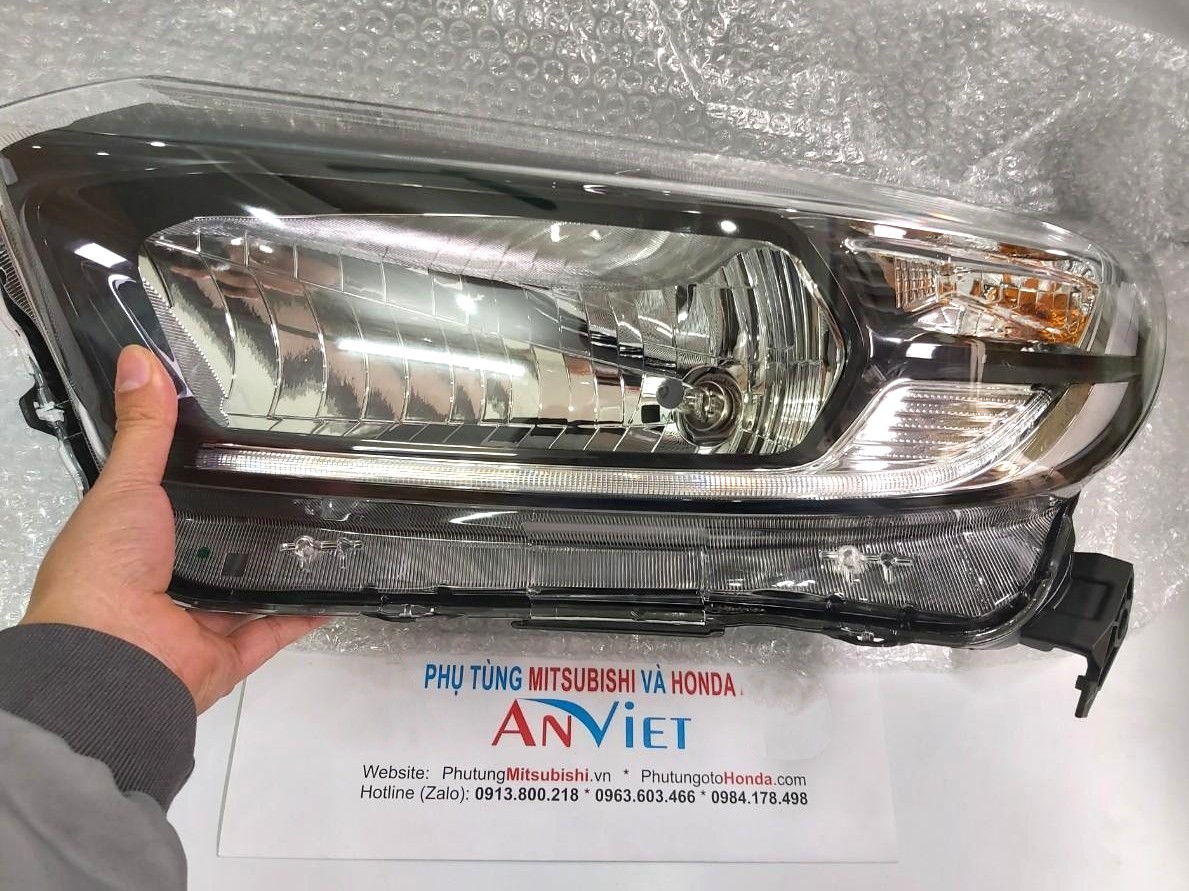 Vỏ Đèn pha sử dụng cho xe Brio - hàng nhập khẩu chính ngạch