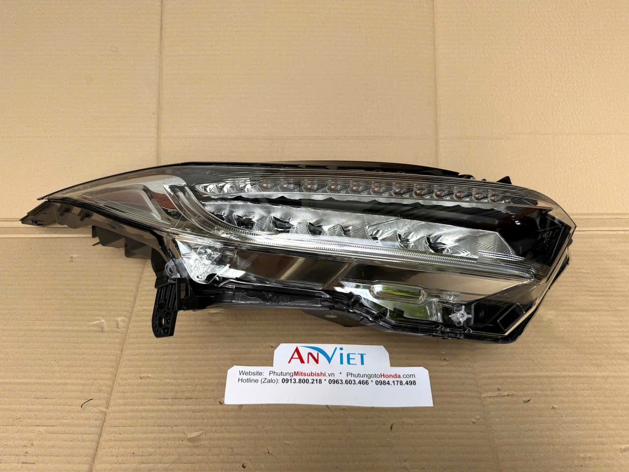 Vỏ Đèn pha dùng cho xe HRV 33150-T7A-G51 33100-T7A-G51