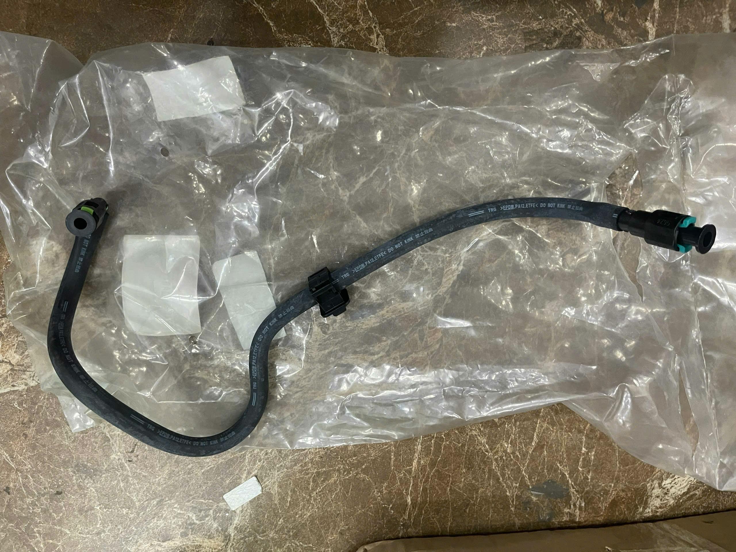 16722R40A01 Ống xăng cao áp- dẫn xăng nhiên liệu vào ống sáo khoang máy động cơ  Honda Accord 2.4 2008-2010 2012 16722-R40-A01