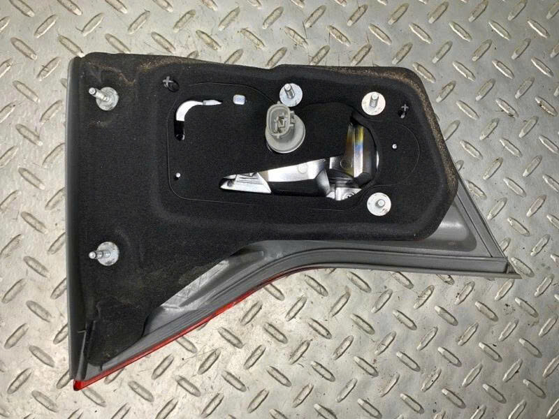 Đèn hậu miếng trong ( trên cốp ) và miếng ngoài ( trên hông) Xe Acura Mdx 2006 - 2013  33501STXA01 33551STXA01 34151STXA02 34156STXA02 - 33501-STX-A01 33551-STX-A01 34151-STX-A02 34156-STX-A02 , đèn hậu bên trái Lh bên tài và bên phải Rh bên lơ