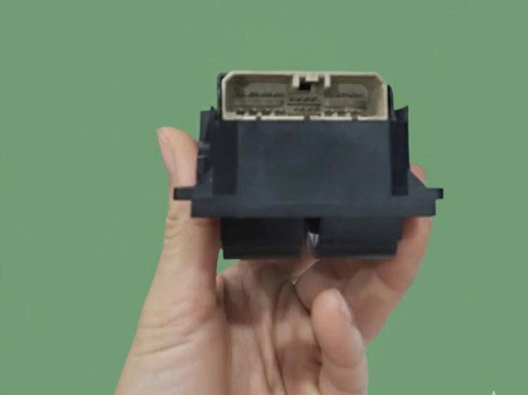 35750TRDP01 Công tắc lên xuống kính cửa trước Lh Tổng  honda brio 2019 22 giắc 1 auto