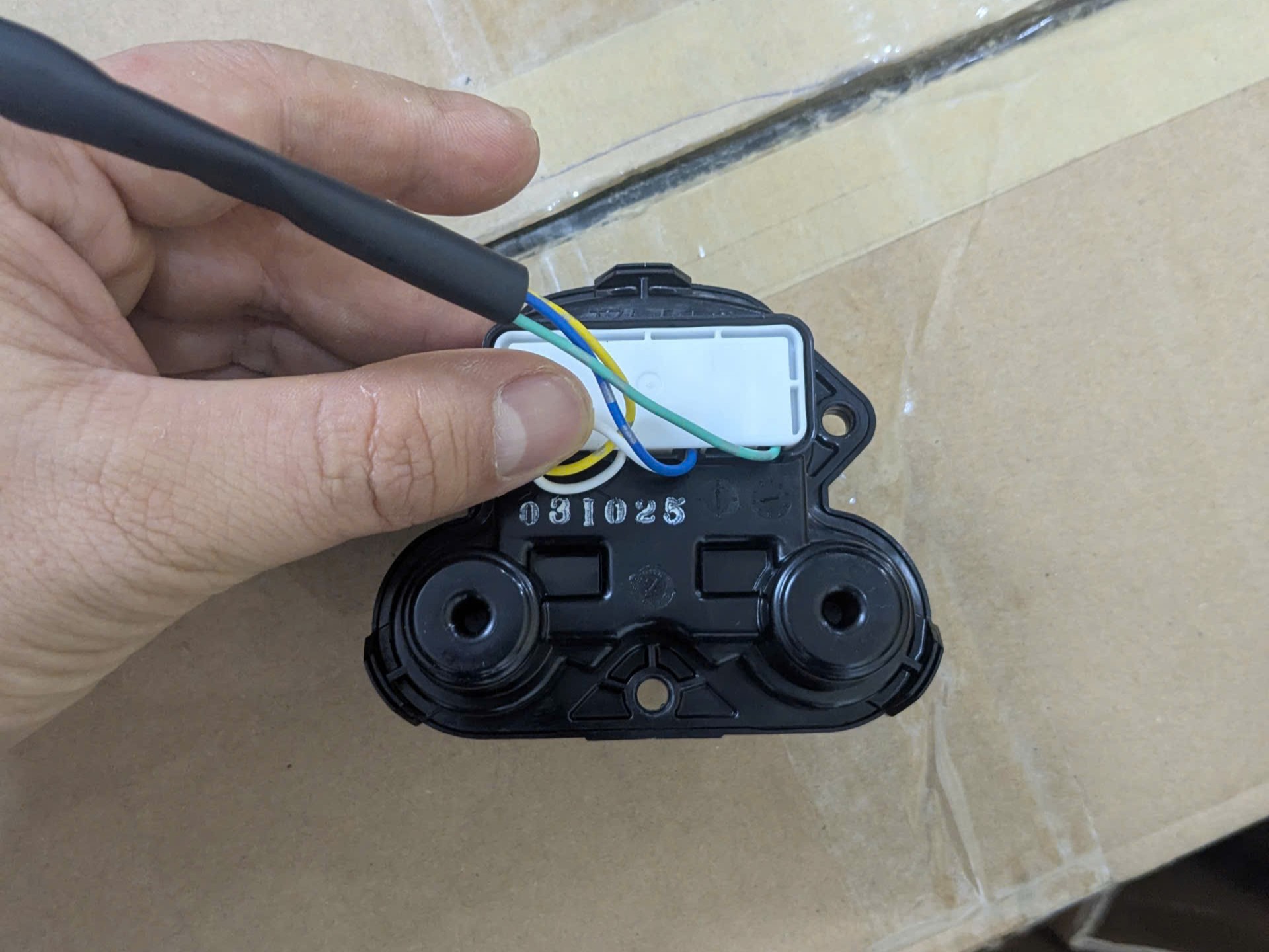 Bộ điện mô tơ chỉnh mặt gương LH Rh XE HONDA BRV 2024-2026, Honda City 2021-2026   moto chỉnh mặt Gương  bên trái Lh và bên Phải Rh 031025-t86-TzA5T 031025 t86 TzA5T