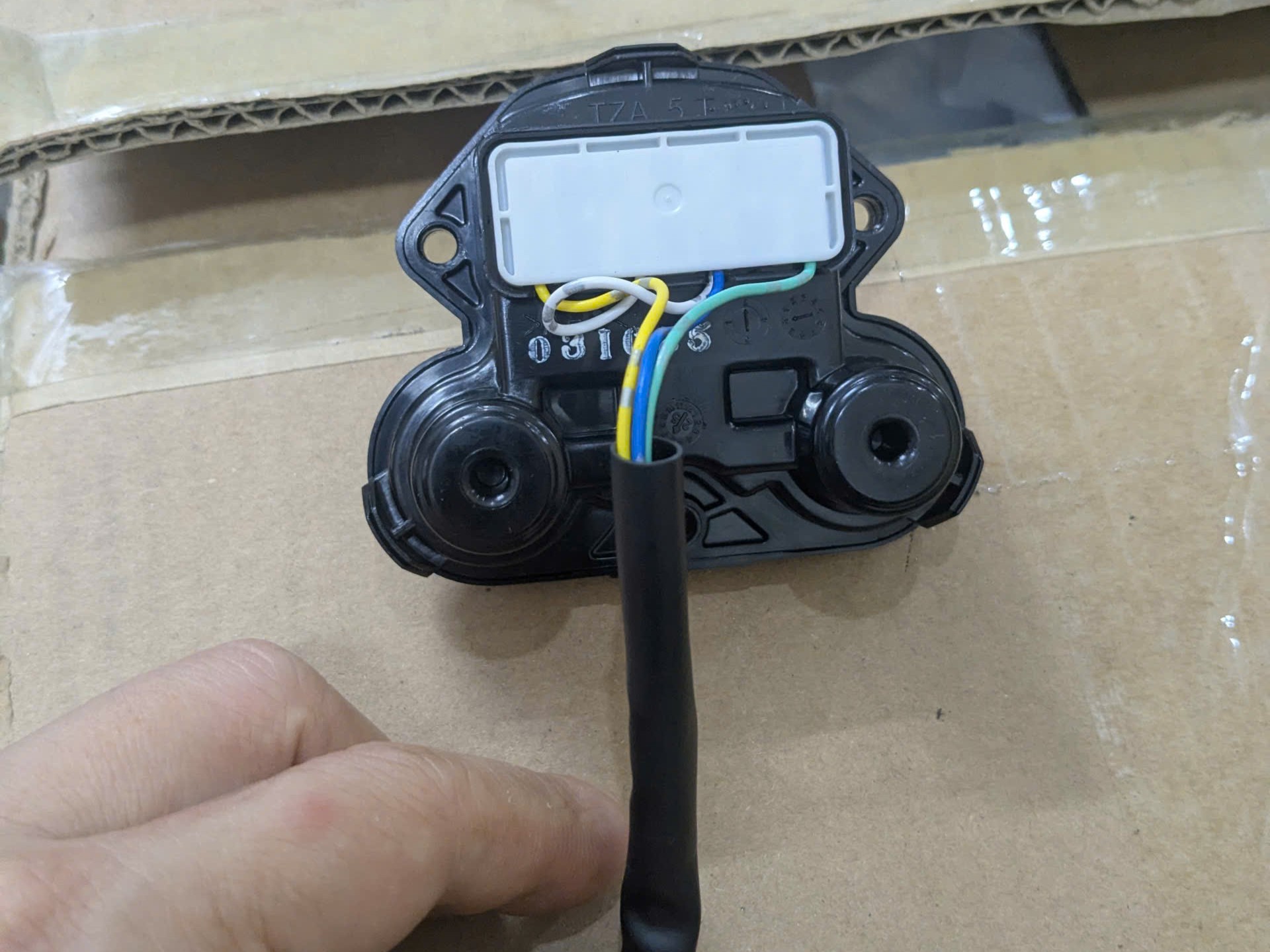 Bộ điện mô tơ chỉnh mặt gương LH Rh XE HONDA BRV 2024-2026, Honda City 2021-2026   moto chỉnh mặt Gương  bên trái Lh và bên Phải Rh 031025-t86-TzA5T 031025 t86 TzA5T