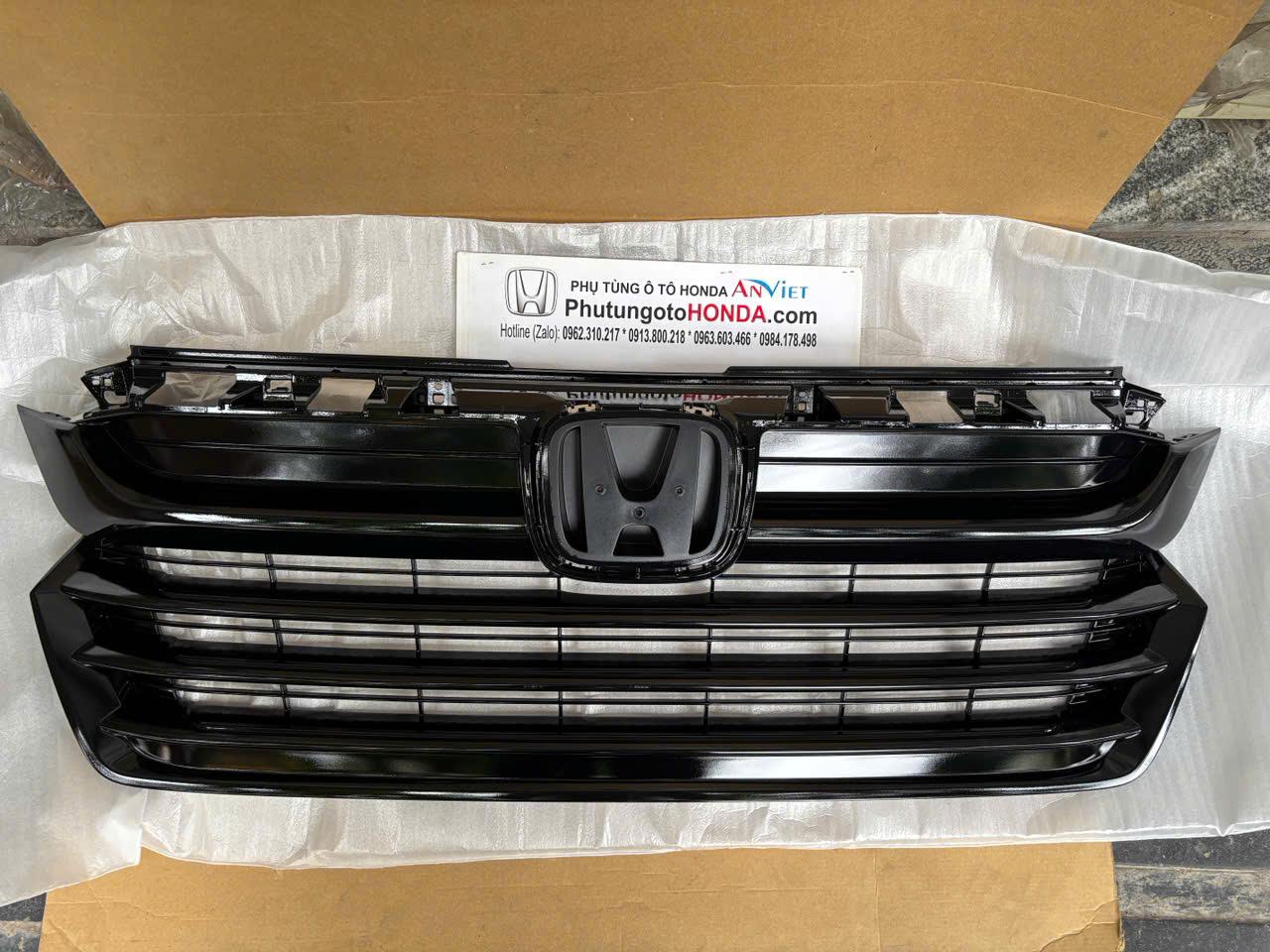 Mặt ca lăng xe Honda BRV