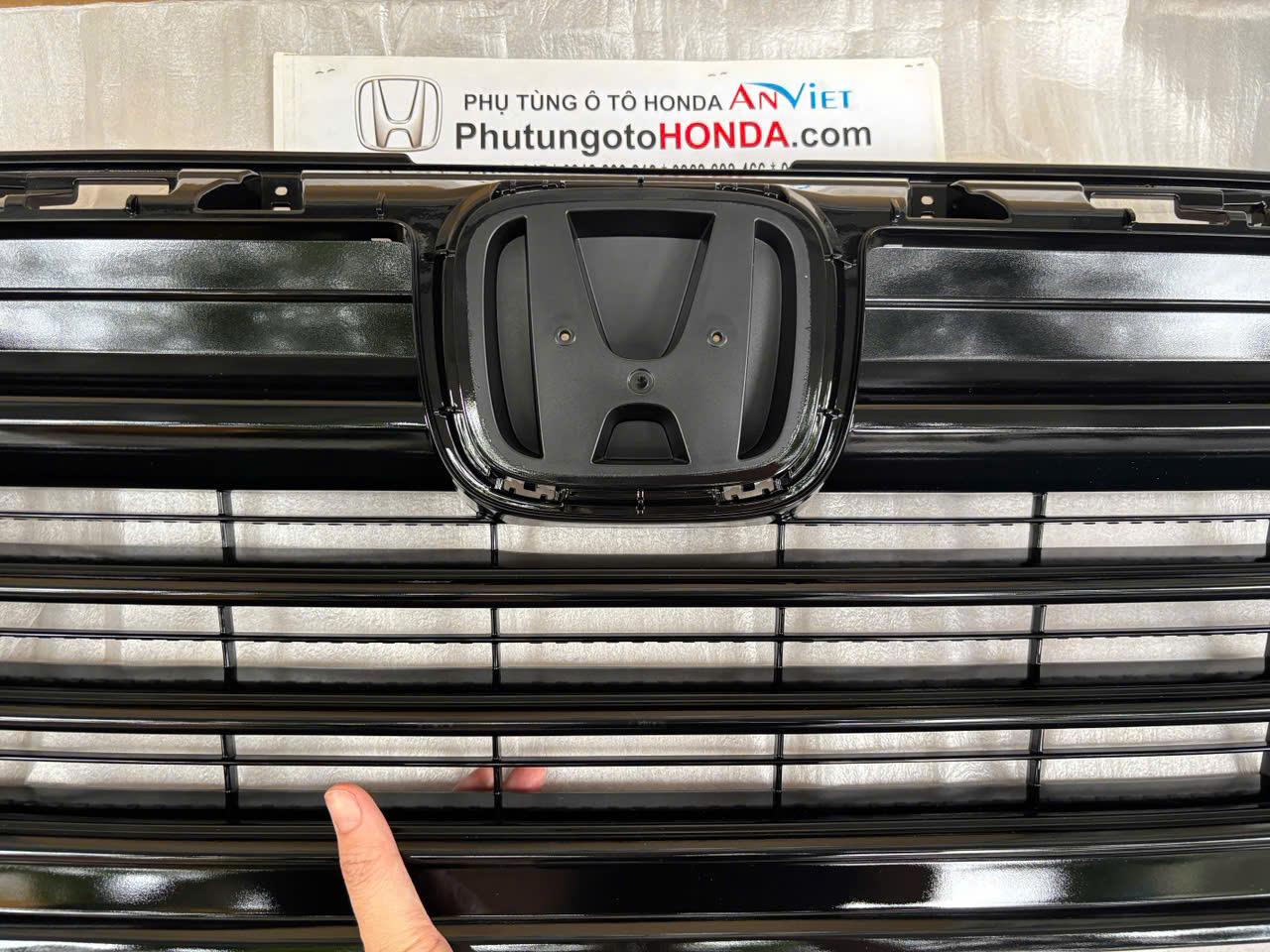 Mặt ca lăng xe Honda BRV