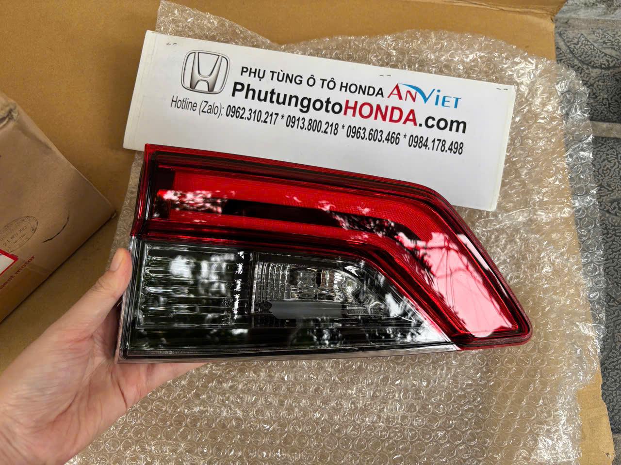 Đèn hậu, Đèn lái sau Miếng trong xe Honda BRV