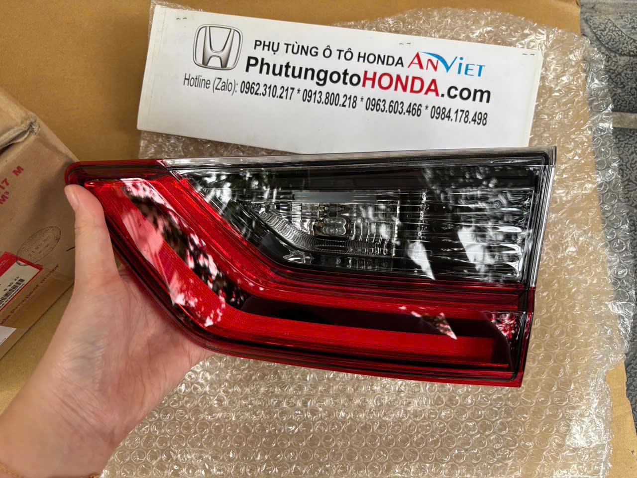 Đèn hậu, Đèn lái sau Miếng trong xe Honda BRV