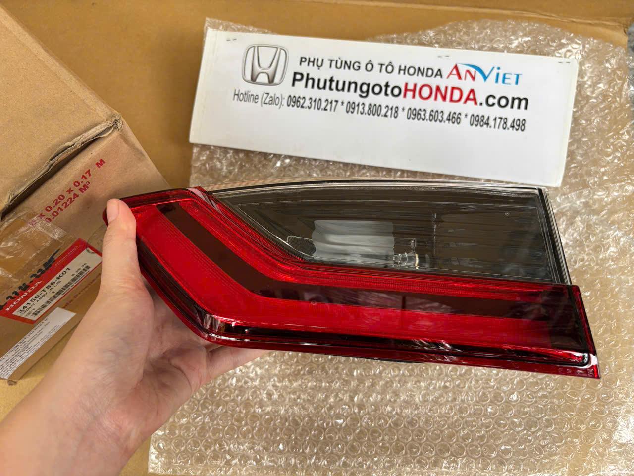 Đèn hậu, Đèn lái sau Miếng trong xe Honda BRV