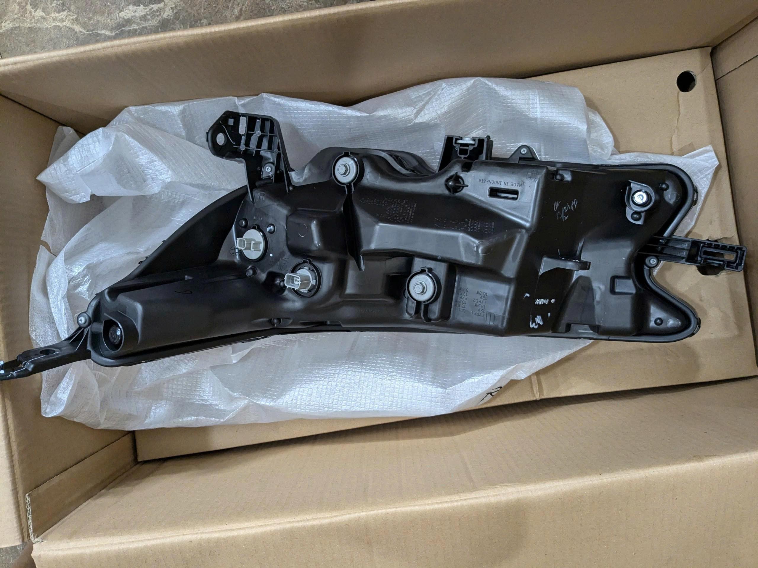 Đèn pha  Honda Brv 2025 -  đèn pha xe Br-V trái và phải Lh Rh 33150T86P01 33100T86P01 33150-T86-P01 33100-T86-P01