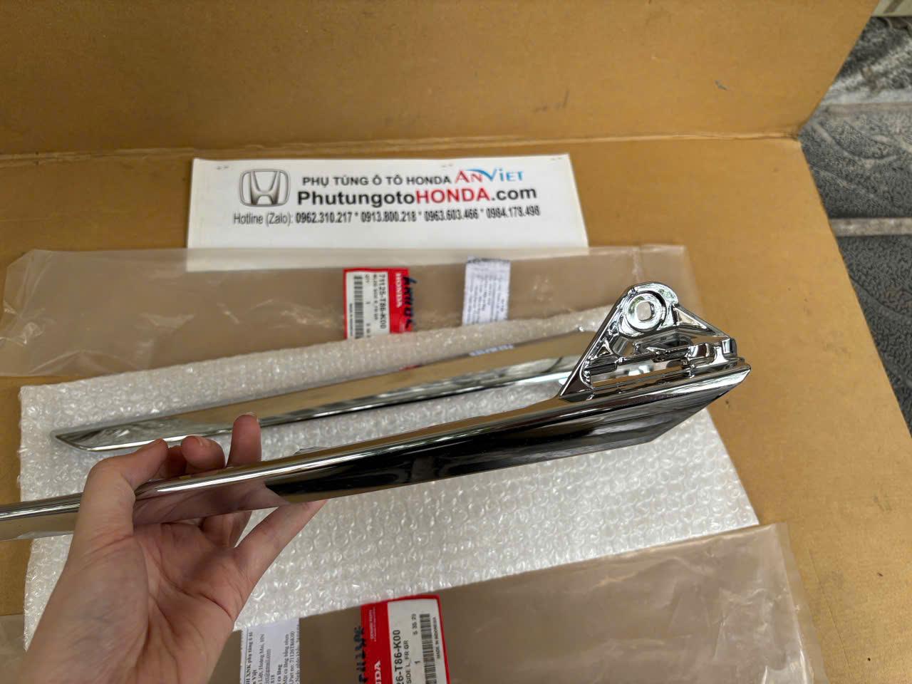 Viền mạ, Nẹp mạ, Ốp mạ Ca lăng xe Honda BRV