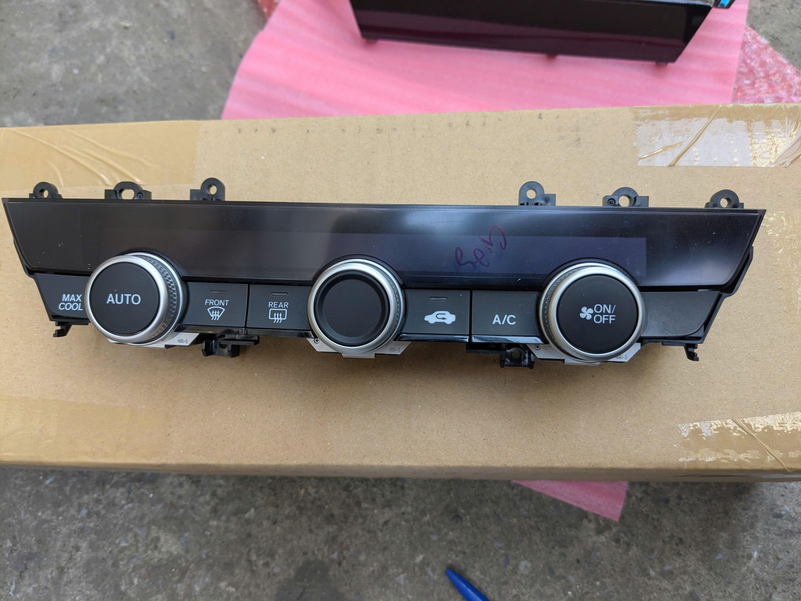 Công tắc điều khiển điều hòa City 2021 - 2025 79610T00P71 - 79610-T00-P71 79610T00P711M1