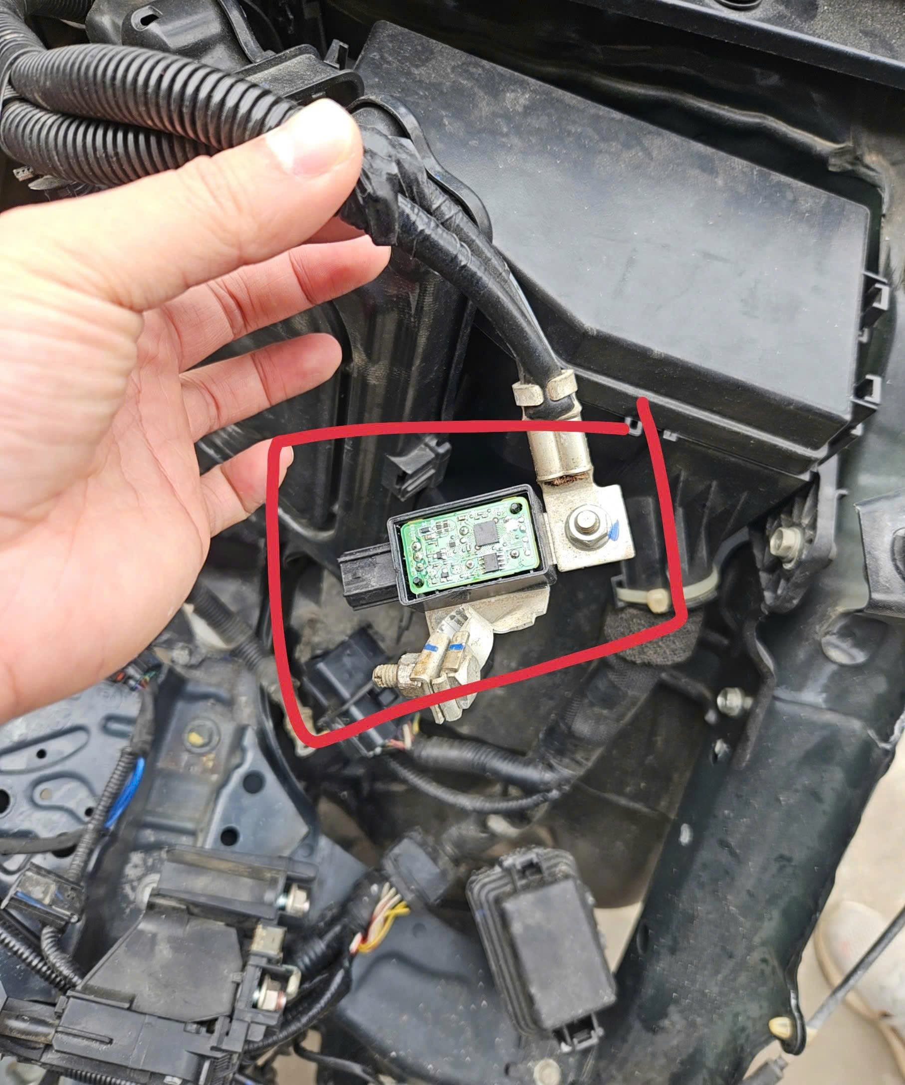 Cảm biến đầu cọc ắc quy Honda Hrv 2022-2025, City 2021-2024, Brv 2024-2025