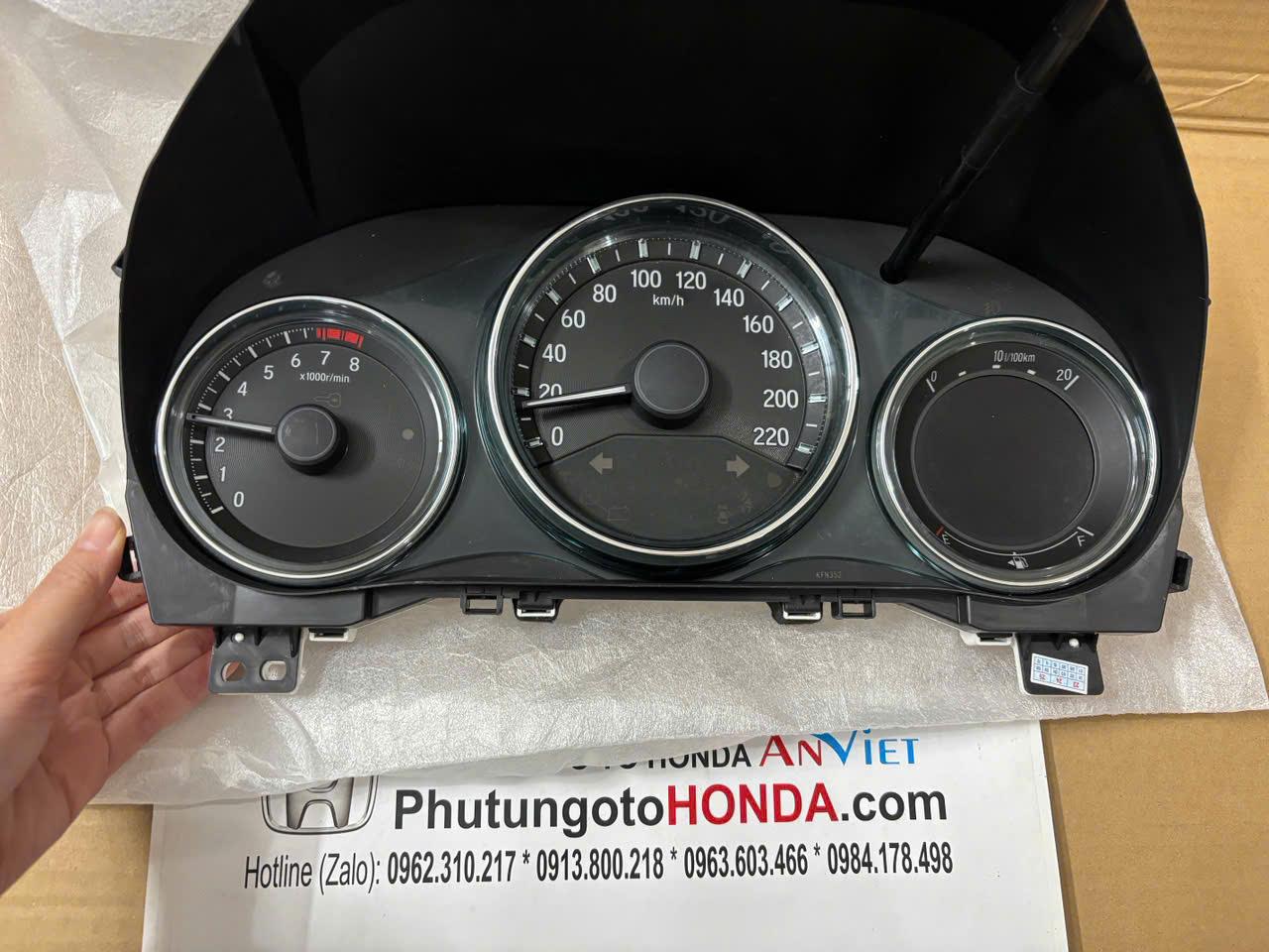Cụm đồng hồ công tơ mét trên táp lô xe Honda City 2014-2020
