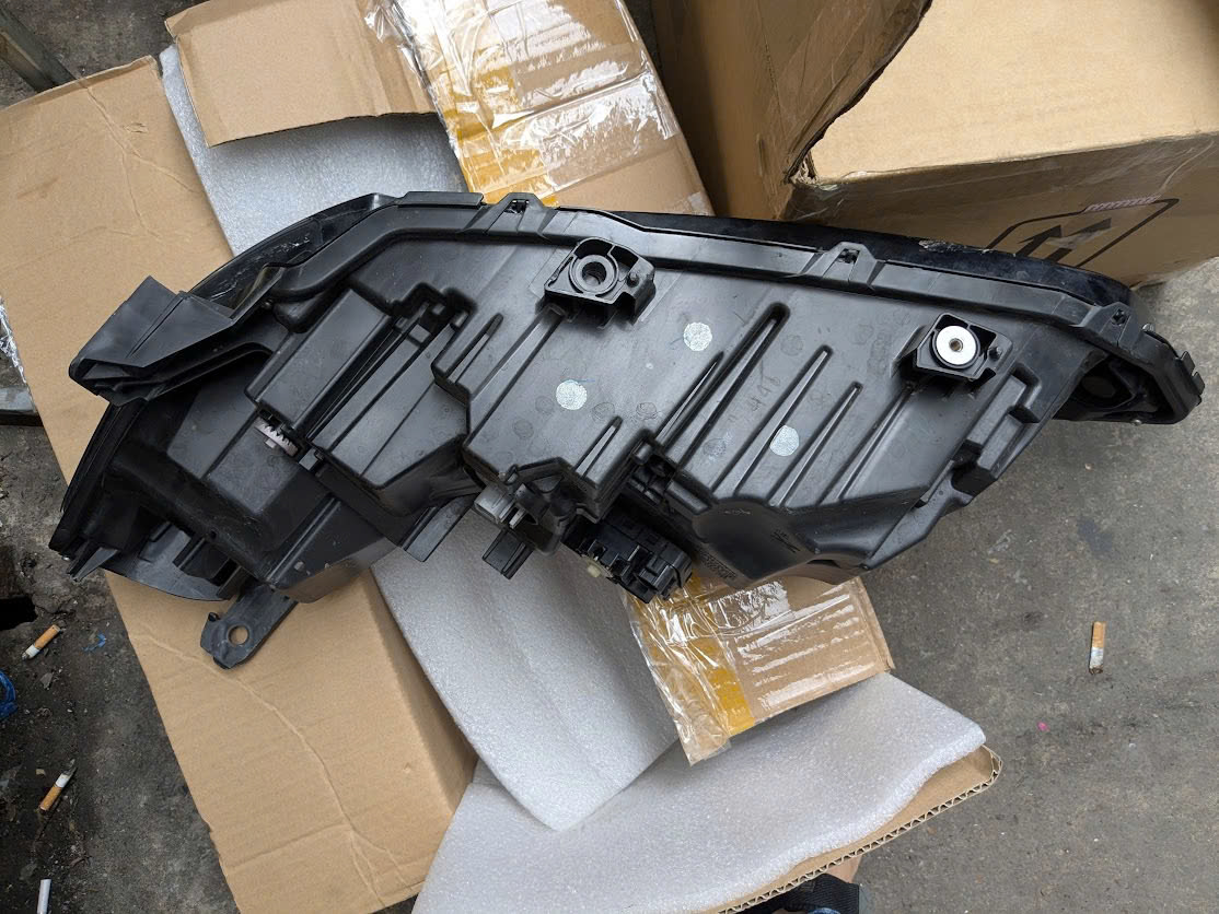 bãi 33100T24Y52 33150T24Y52 đèn pha xe honda civic 1.5 2022 2025 turbo   33100-T24-Y52 33150-T24-Y52 trái và phải Lh rh 33150-T24-K12 3150-T24-T61 33150-T24-T62 33100T24Y61 33150T24Y61