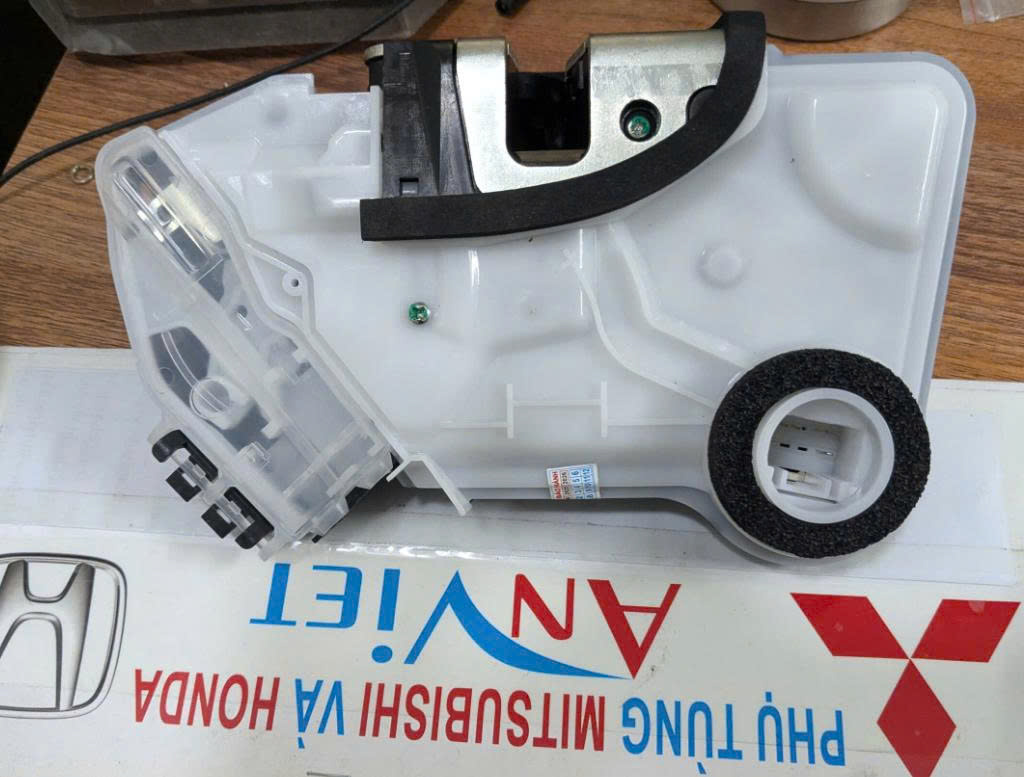 Khóa ngậm cửa Xe Honda Civic 2016 - 2021, khóa ngậm cửa trước và sau Civic Gen 10 trái phải Lh rh 72110TEXD02 72150TBAA12 72610TEXY01 72650TEXY01 72110-TEX-D02 72150-TBA-A12 72610-TEX-Y01 72650-TEX-Y01 