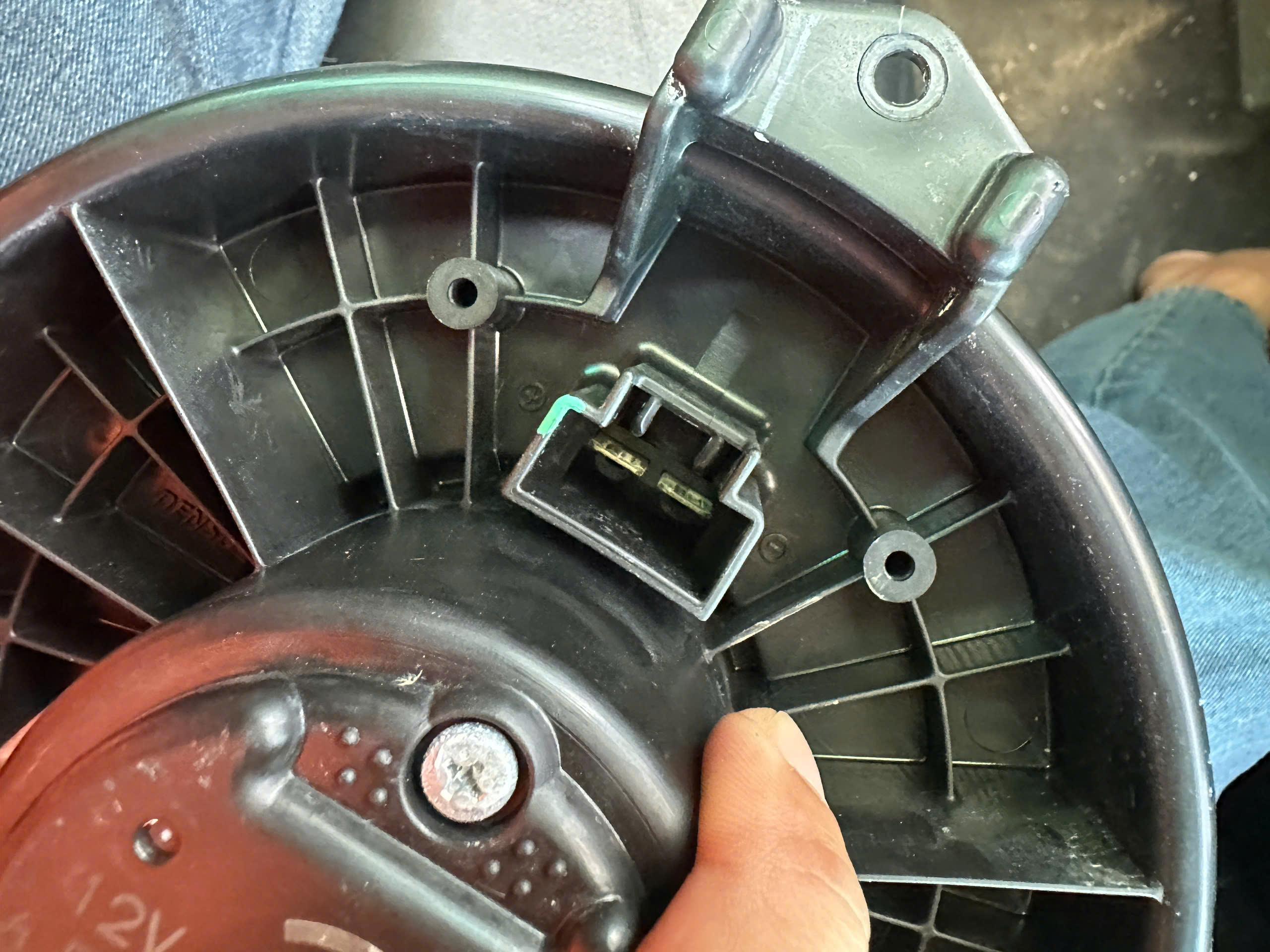 Mô tơ quạt dàn lạnh trong táp lô Xe Honda Crv 2013-2017  79310T0AA01 79310T0TH01 79310-T0A-A01 79310-T0T-H01 