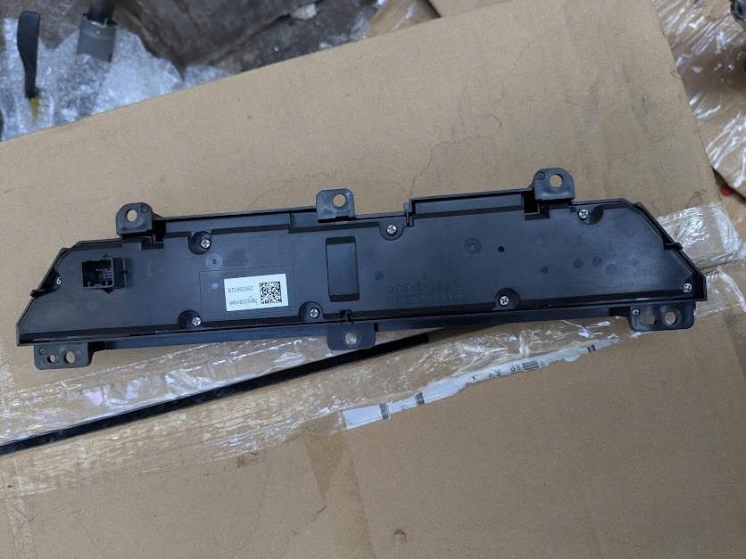 796103C0P41ZA 79610-3C0-P41ZA   công tắc điều khiển chỉnh điều hòa trên táp lô  Crv 1.5 2024 - 2025 - bản 1 cầu và bản 2 cầu Rs3 Rs4