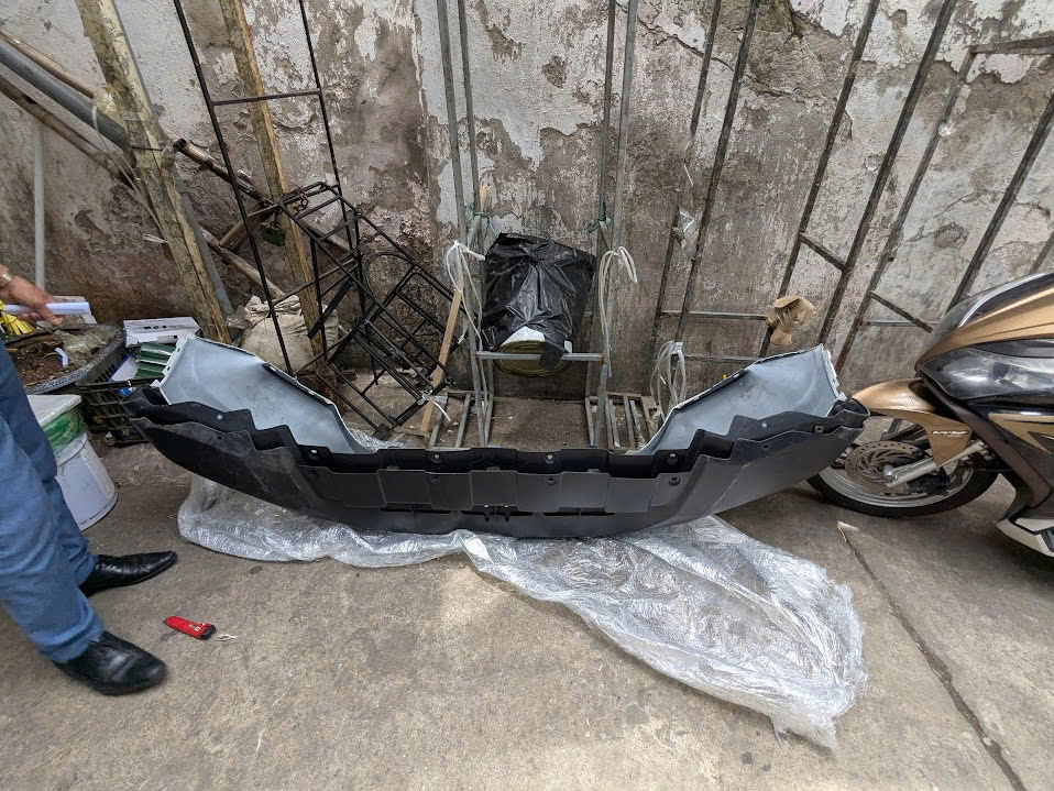 bãi 71501SWAA00ZP cản sau và ốp dưới cản sau  Crv 2010 2011 2.0 2.4 ( ba đờ sốc sau - ốp dưới ba đờ sốc sau crv )