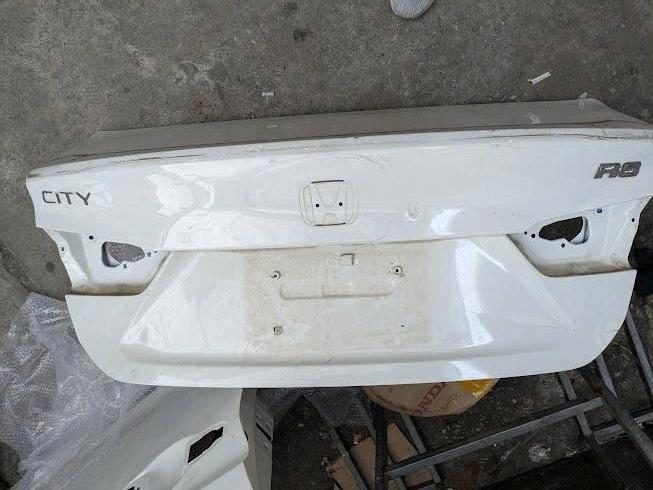 Cốp sau Honda City 2021-2024 hàng bãi