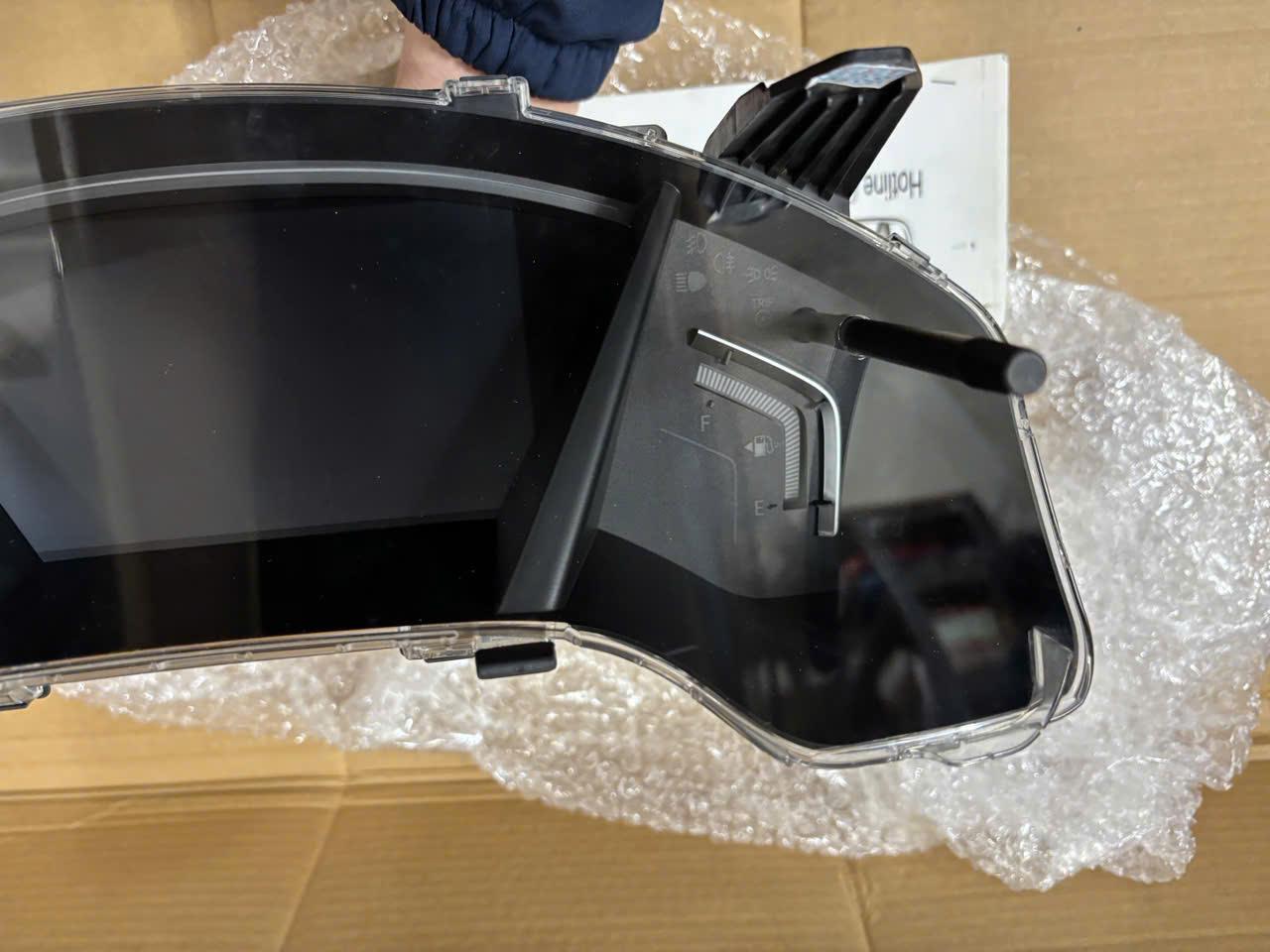 Cụm đồng hồ công tơ mét trên táp lô xe Honda CRV 2018-2022