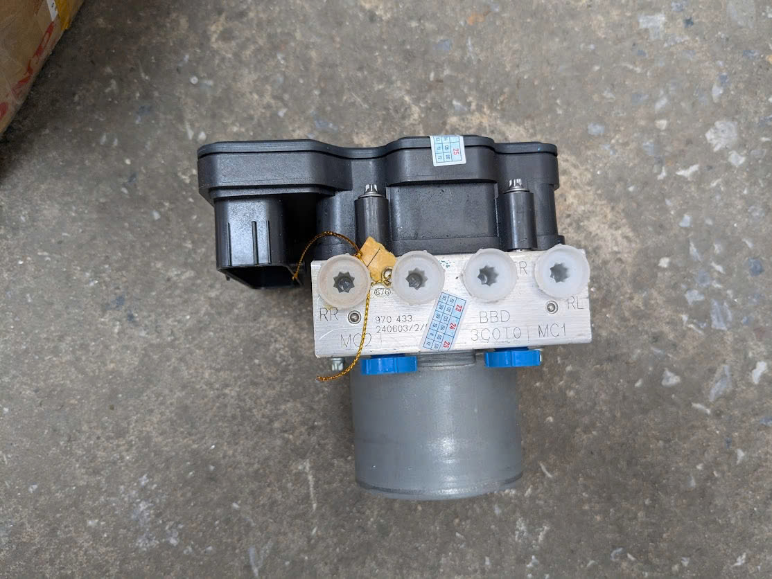 571003C0T01 Cụm bơm abs Crv 2024 - 2025 Rs3 Cr-V MODULATOR ASSY., VSA(SERVICE)(REWRITABLE)  BBD 3C0T0 57100-3C0-T01 