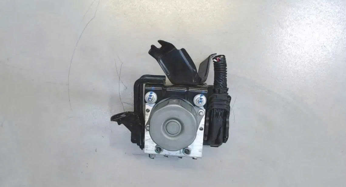 Cụm bơm ABS Honda Crv 2.0 2016-2017 hàng bãi