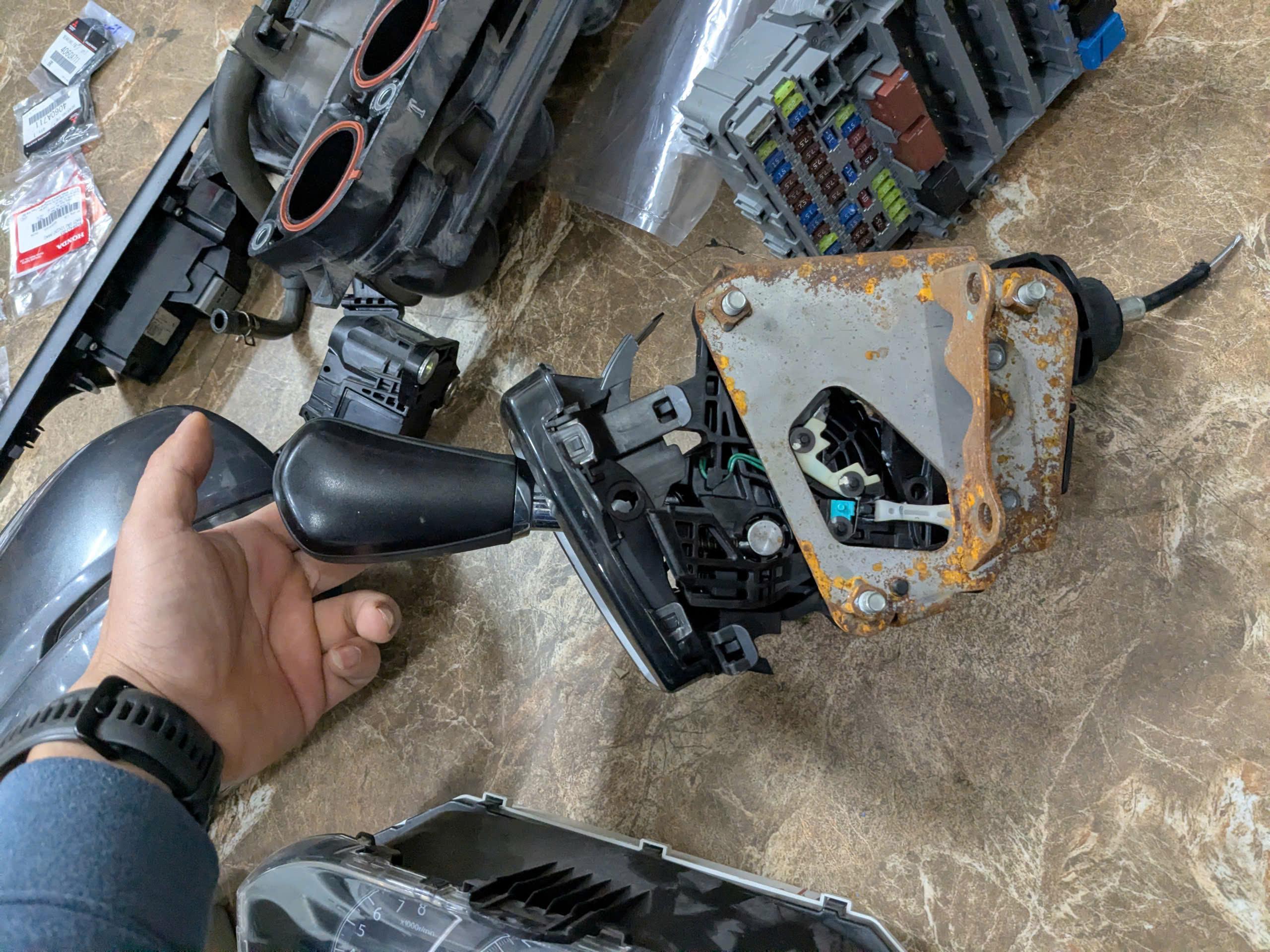 Cụm Cần Số & Tay Nắm Đi Số Honda CRV 2.0 2.4 2013 - 2017 hàng bãi