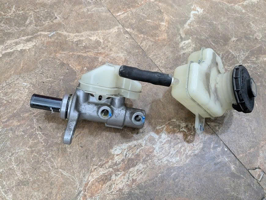 Cụm xi lanh tổng phanh, tổng phanh Honda Crv 2.4 2013-2017, Crv 2.0 2013-2017 hàng bãi