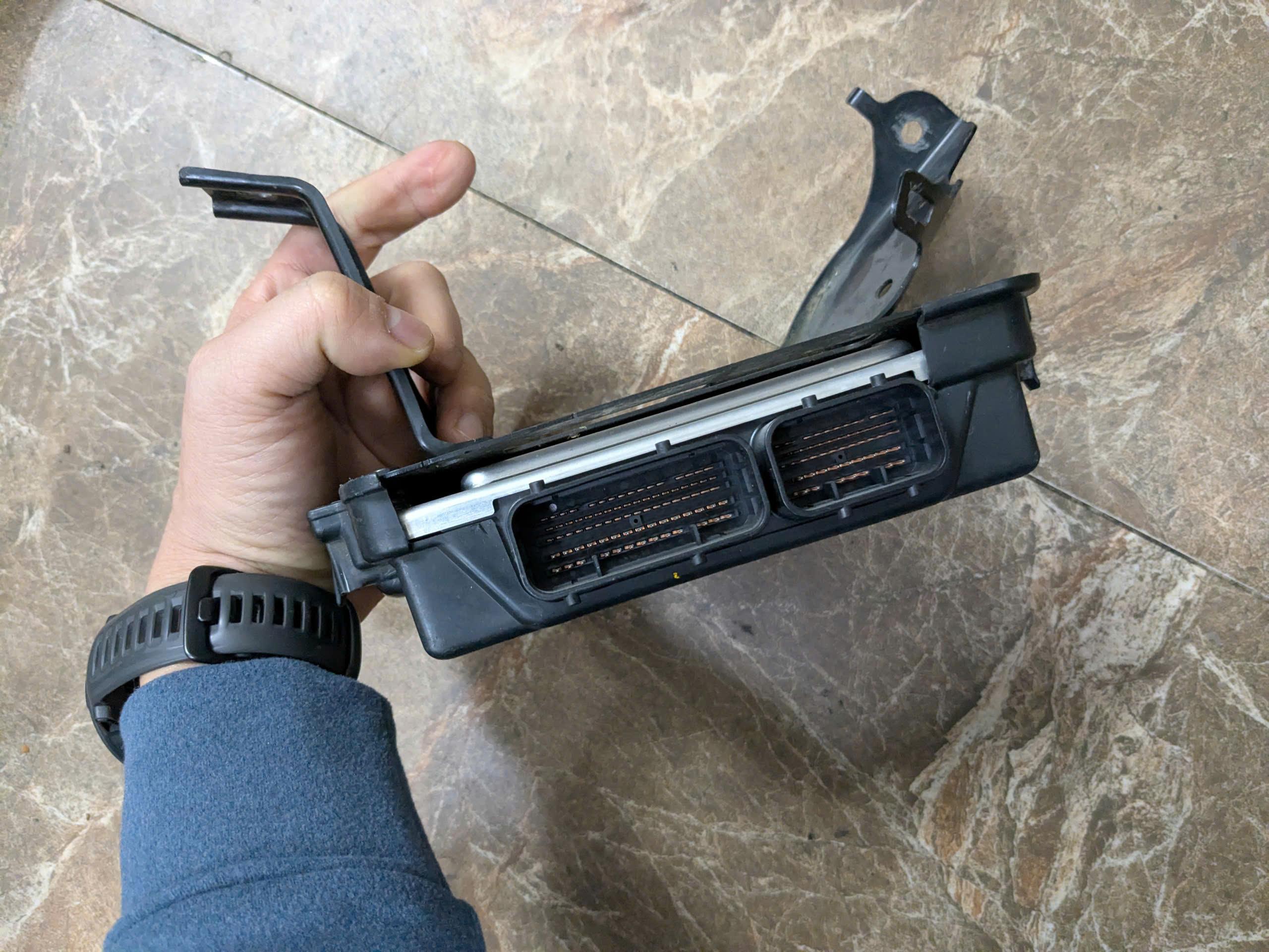 Hộp điều khiển động cơ ECU xe Honda Crv 2.4 2.0 2013-2017 hàng bãi