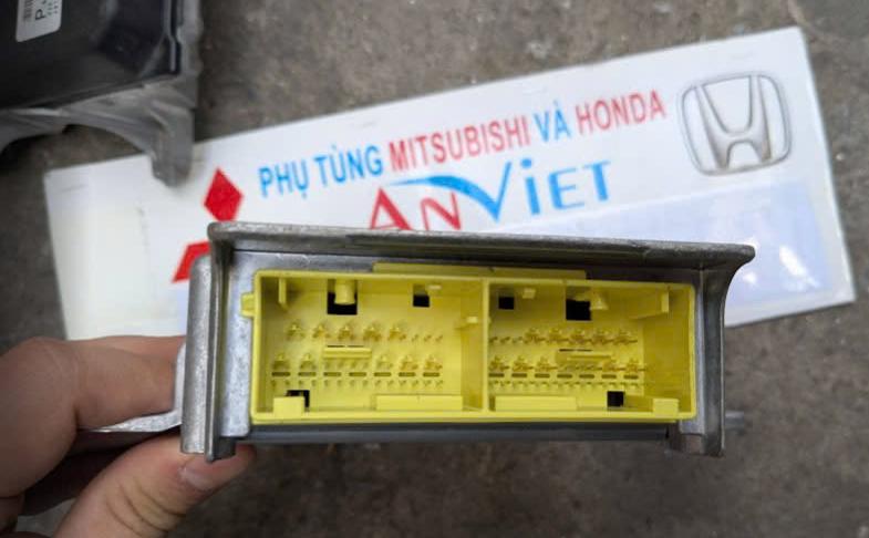 Hộp điều khiển túi khí Honda Crv 2016 2017 - hộp túi khí  Cr-V 2.4 - Hộp srs Crv 77960-T0Z-P911-M4 77960T0ZP91 77960-T0Z-P91