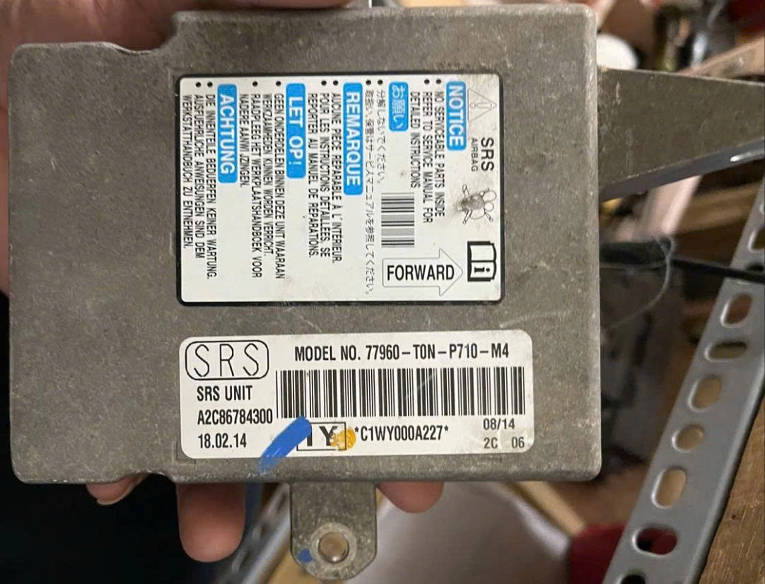 Hộp điều khiển túi khí Xe Honda Crv 2013 - 2017 , hộp túi khí Cr-V 2.0 Rm1 Cr-V 2.4 RM3 - hộp Srs Crv  77960-T0N-P710-M4 77960T0NP71 77960-T0N-P71