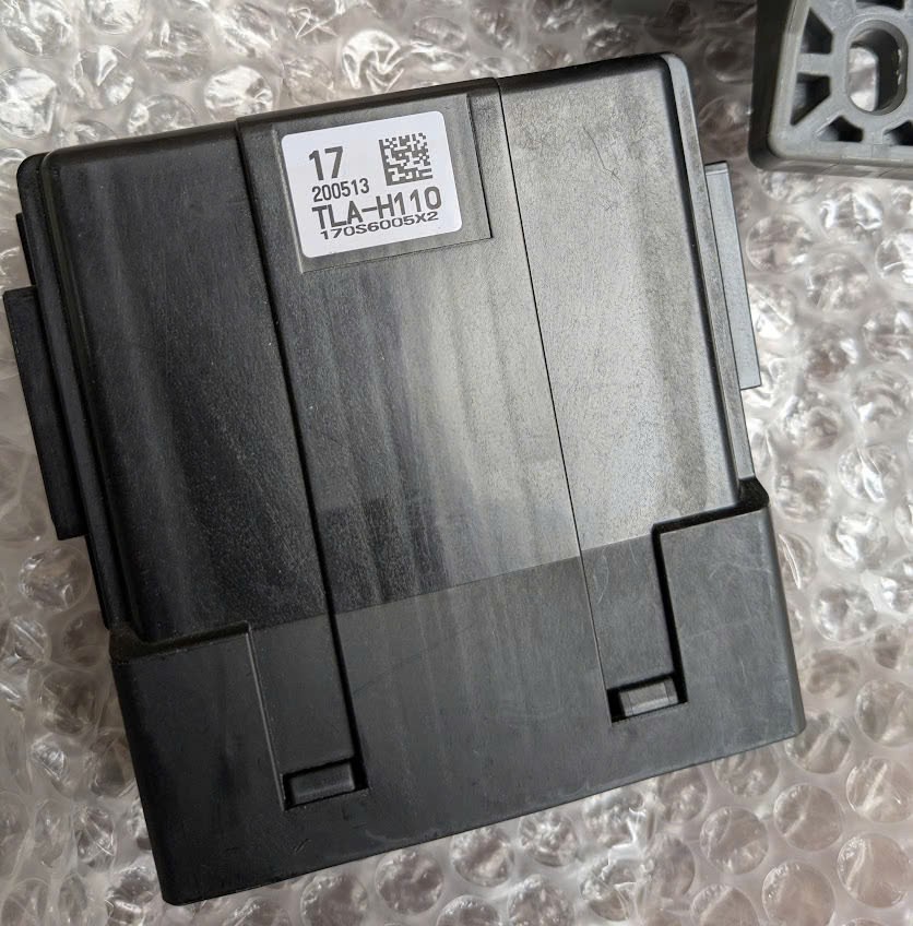 Hộp rơ le nằm ở khu vực hộp cầu chì khoang động cơ Crv 1.5 2021 2023