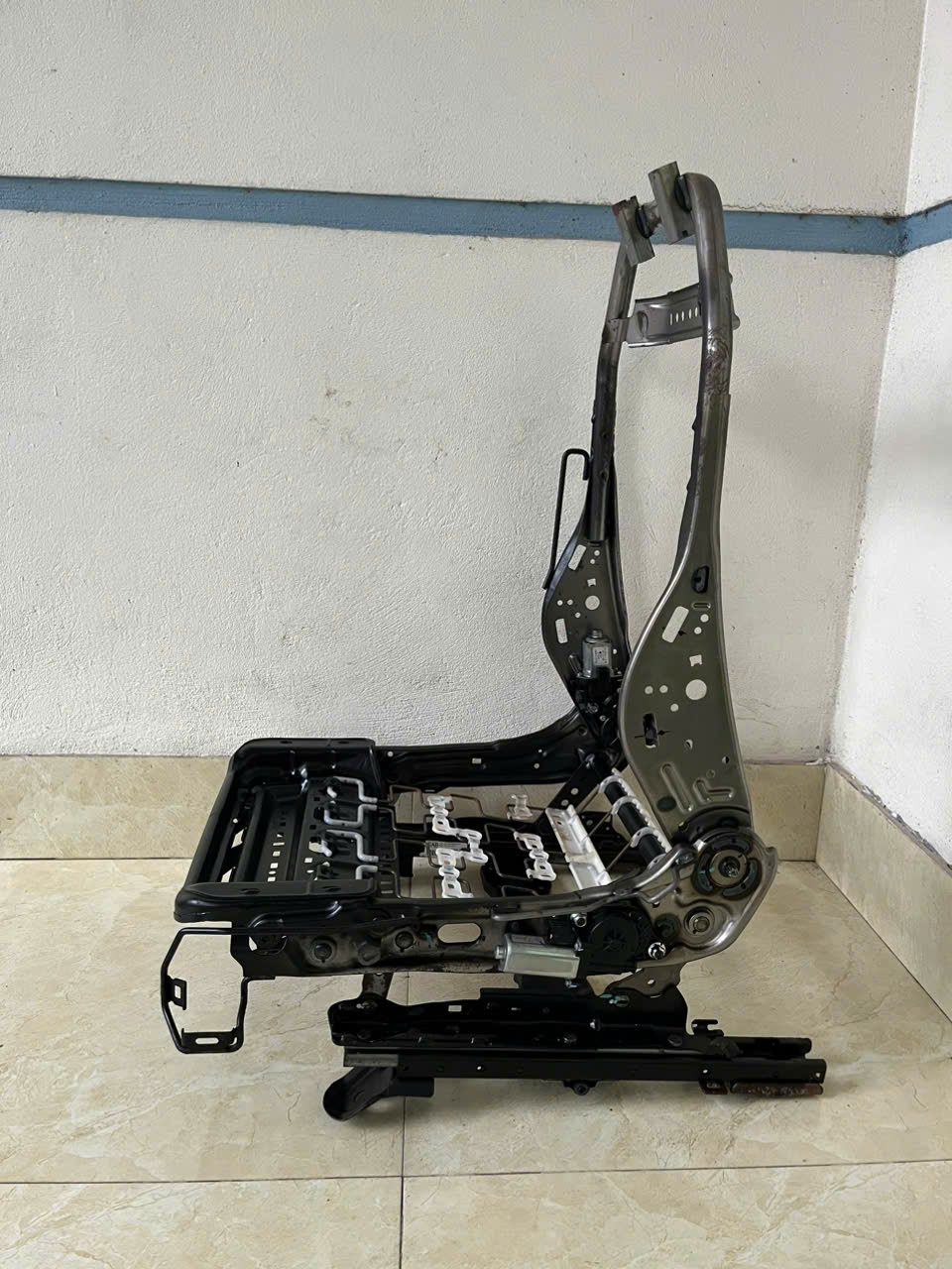 Khung xương cụm ghế trước Lh Xe Honda Crv 2018 - 2023, ghế trước crv lắp mô tơ chỉnh ghế Crv 81126TNCG11 81126-TNC-G11