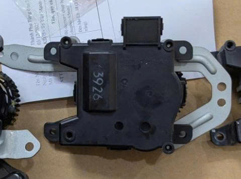 Mô tơ chỉnh nhiệt độ nóng lạnh  Honda Crv 2013 - 2017 bản 2.0 và 2.4 79170T0AA41 79170-T0A-A41