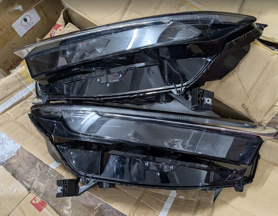 Đèn pha xe Honda Crv e:Hev Hybrid 2024 - 2026, đèn chiếu xa xe Crv, đèn Pha bên Lái Crv và đèn pha bên phải xe Crv 331003A0Y22 331503A0Y22 33100-3A0-Y22 33150-3A0-Y22 