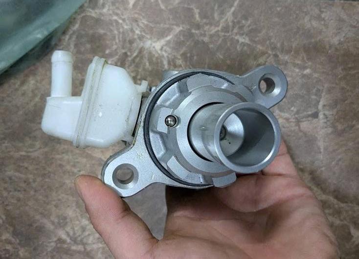 Xy lanh tổng phanh Honda Crv 1.5 2018-2021 hàng bãi