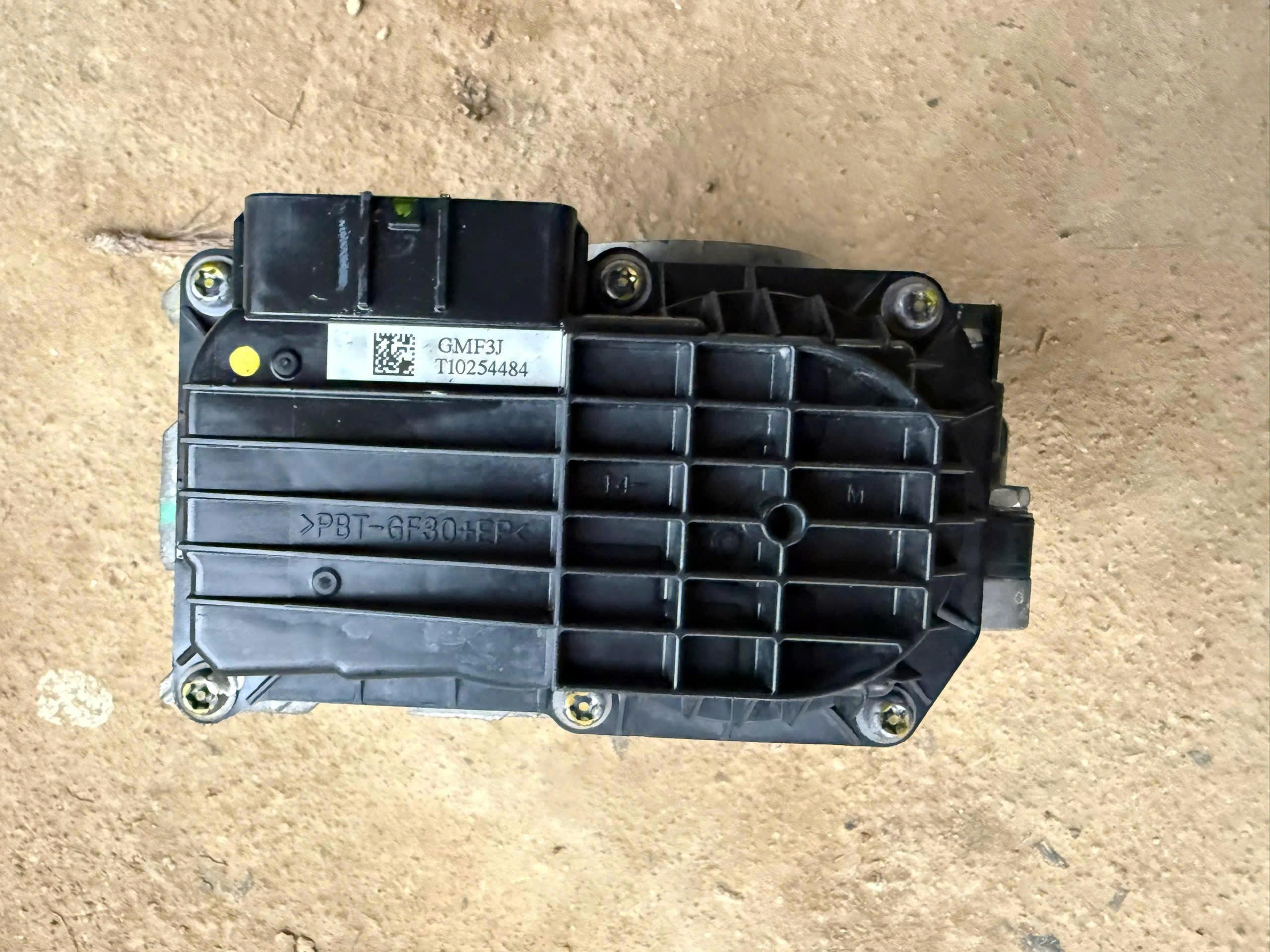 Cụm bướm gas xe Honda HRV hàng bãi