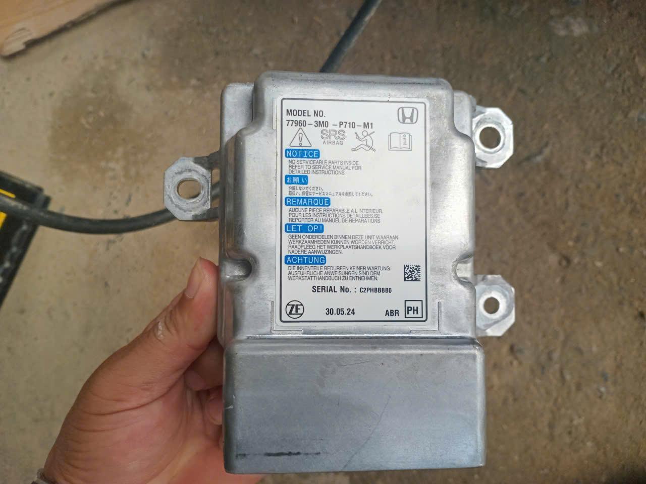 Hộp điều khiển túi khí Honda HRV 2022-2024 hàng bãi